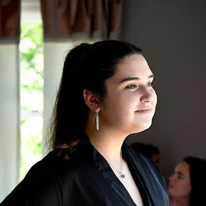 Meet your Posher, Olivia